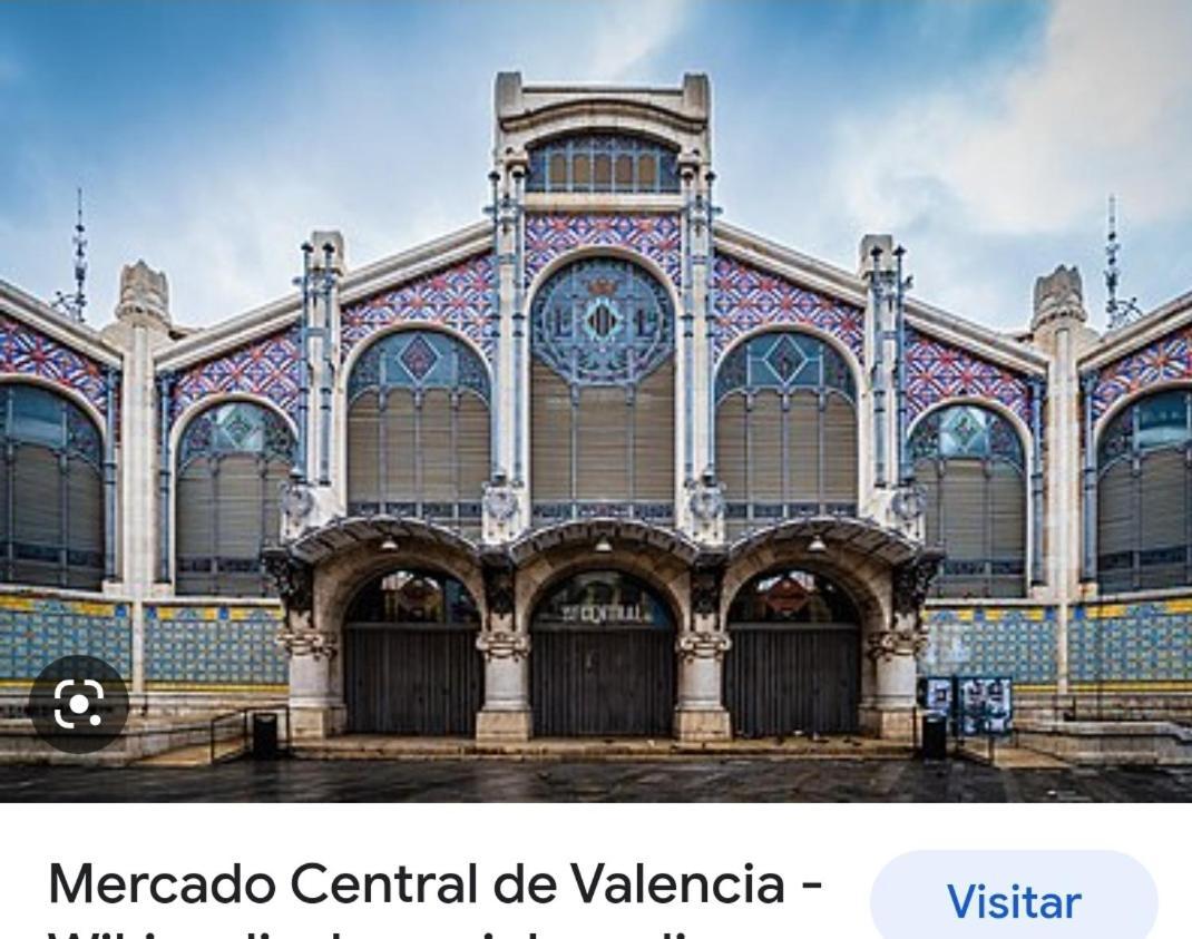 Valencia Centro Andando Y Playa Malvarrosa Tranvia Eksteriør billede